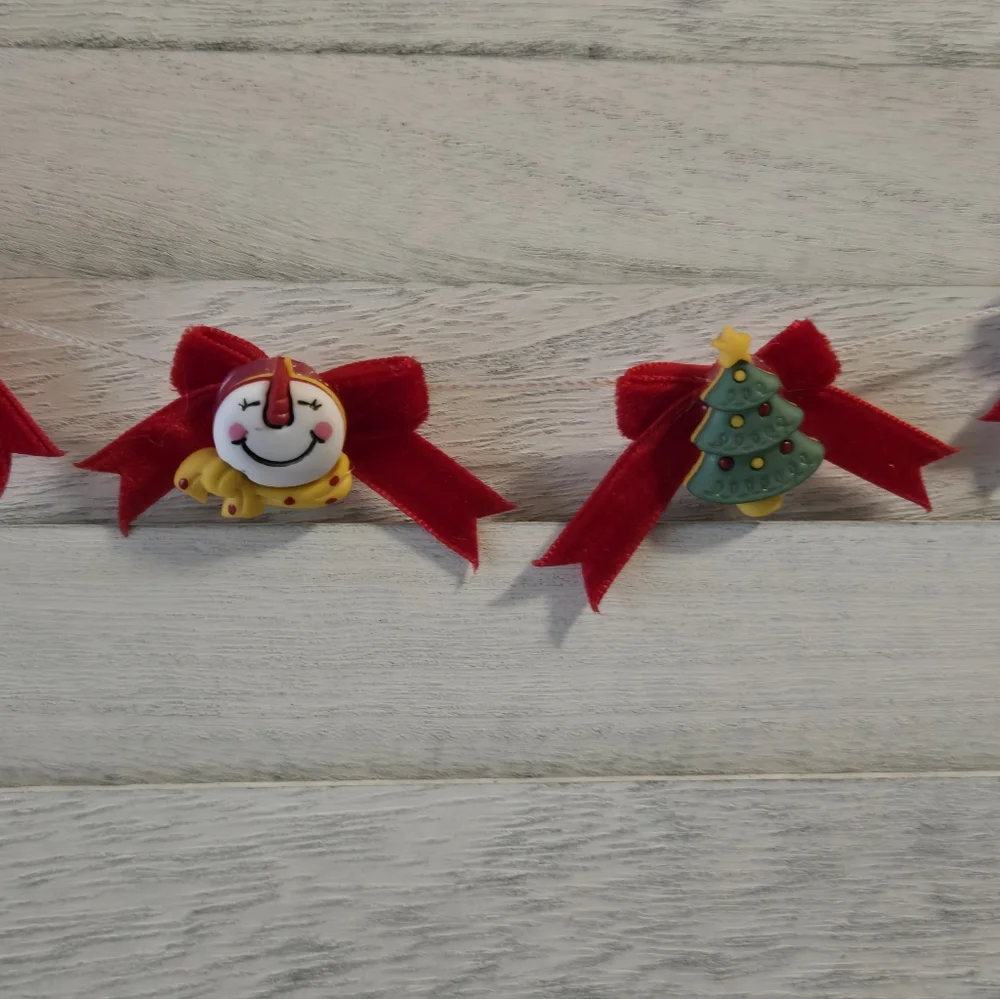 Festive Christmas Bow Mini Garland Teddy Bears Snowman Tree Bells Decor Rustic